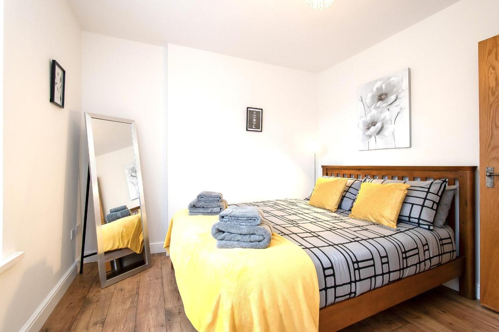 Casa One Hundred - A Beautiful 4 Bed House On The Beach Front Swansea Exterior foto